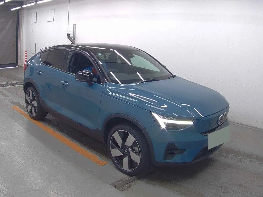 2022 Volvo C40 Recharge Ultimate Twin Motor — photo 2