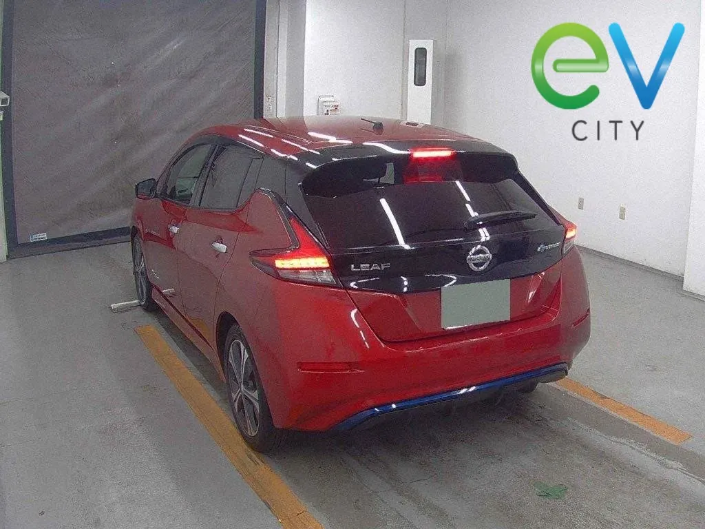 2017 Nissan LEAF G 40kWh Pro Pilot, 360 Camera — photo 3