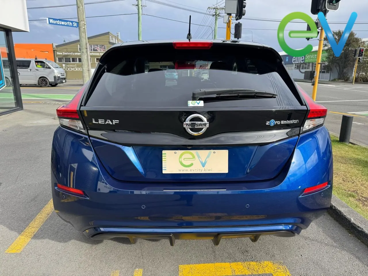 2019 Nissan LEAF X 40kWh With Pro Pilot, 360 Camera — photo 4