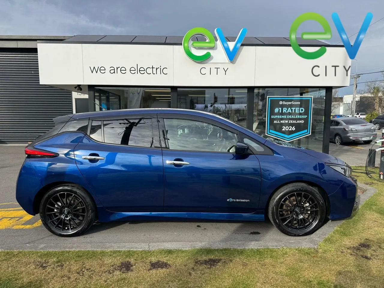2019 Nissan LEAF X 40kWh With Pro Pilot, 360 Camera — photo 2