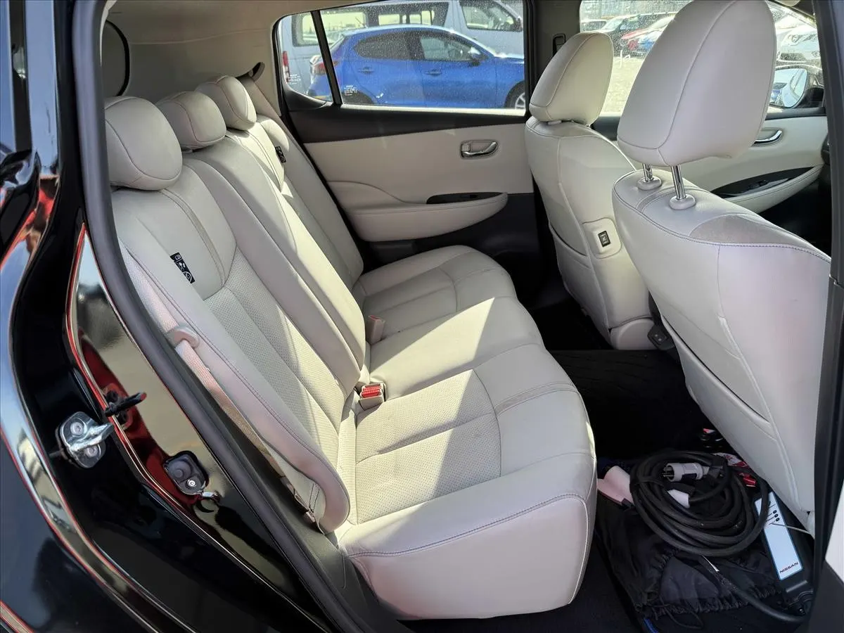 2020 Nissan Leaf e+ G (62kWh) — photo 9