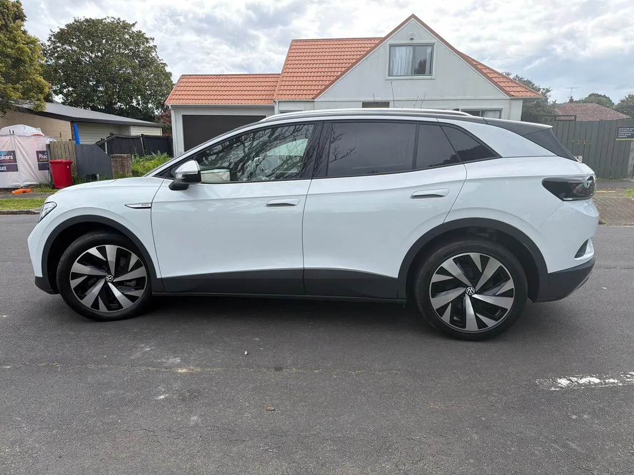 2023 Volkswagen ID.4 Pro (82kWh) — photo 8