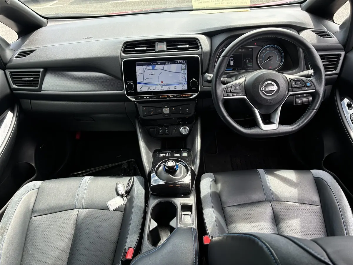 2022 Nissan Leaf X V Selection (40kWh), photo 5