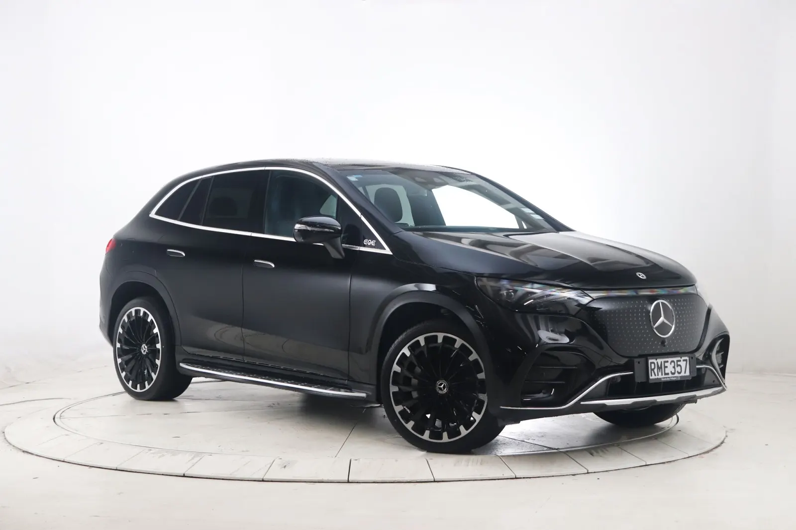 2025 Mercedes-Benz EQE 300 SUV, photo 3