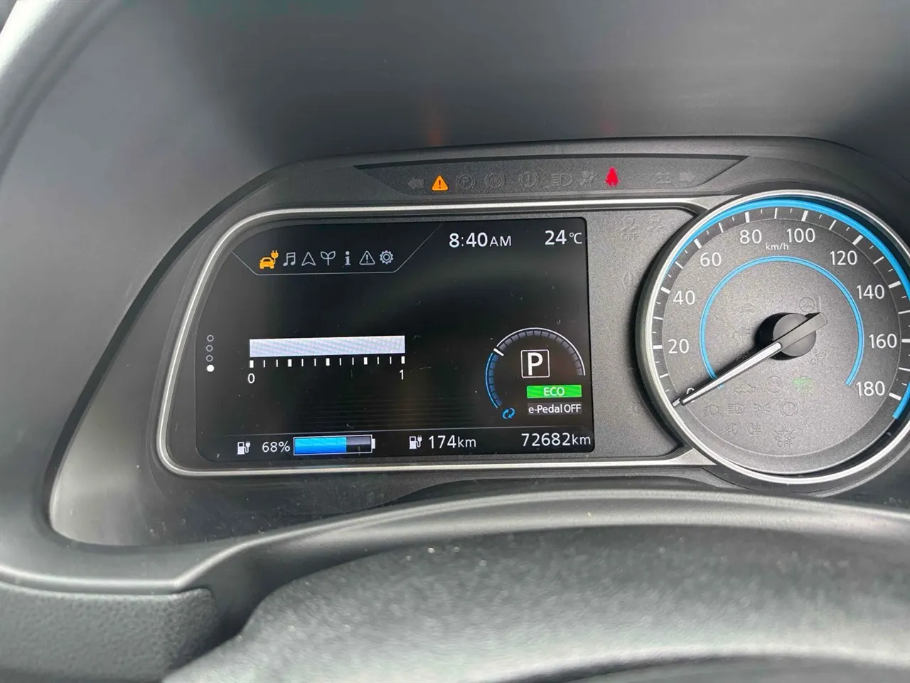 2018 Nissan Leaf 40G (40kWh) — photo 5