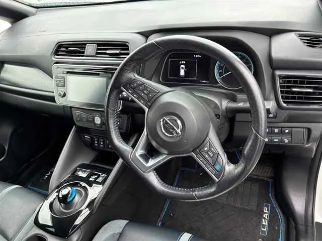 2018 Nissan Leaf 40G (40kWh) — photo 3