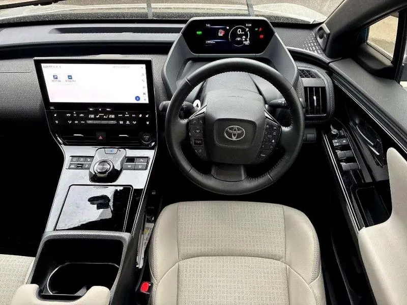 2022 Toyota BZ4X Z 4WD (71kWh) — photo 6