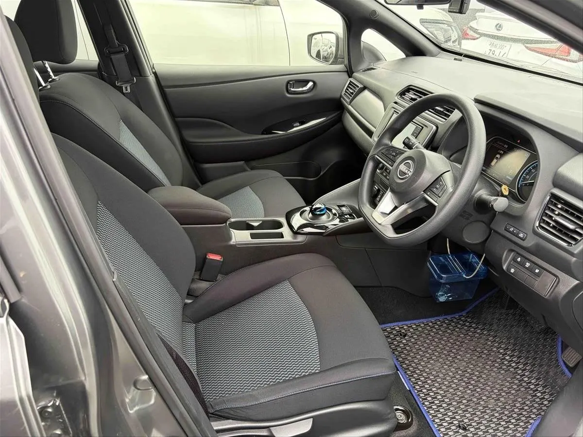 2022 Nissan Leaf S (40kWh), photo 3