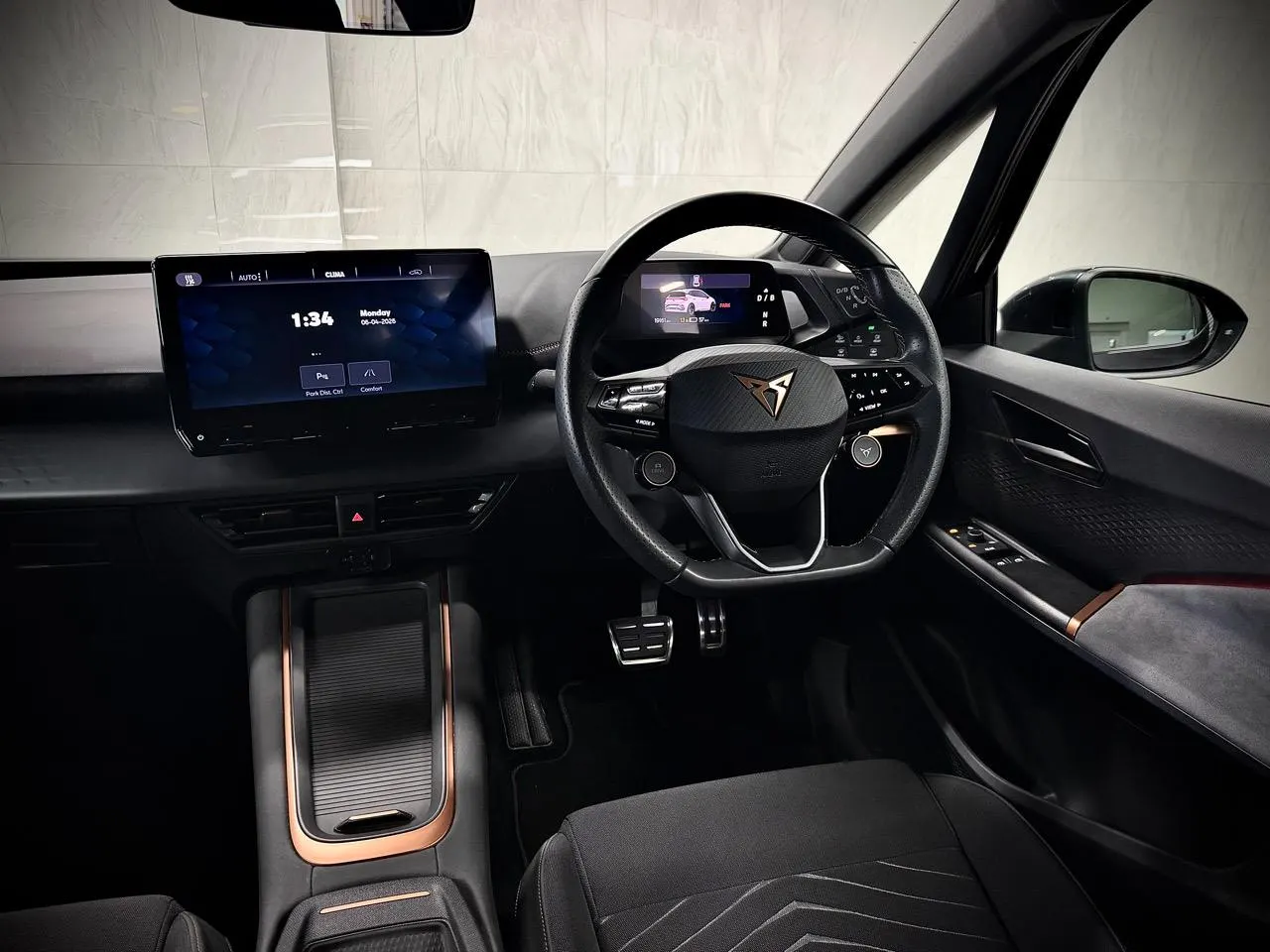 2024 Cupra Born V+ (77kWh) — photo 16