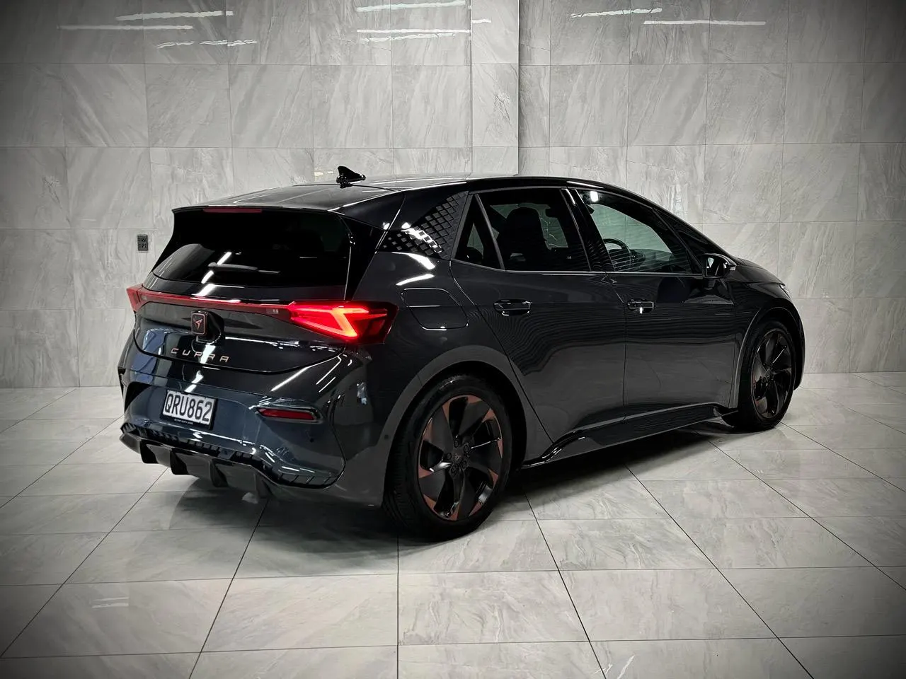 2024 Cupra Born V+ (77kWh) — photo 9