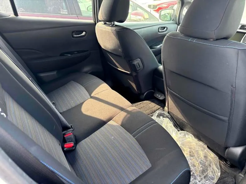 2023 Nissan Leaf e+ X (62kWh) — photo 10
