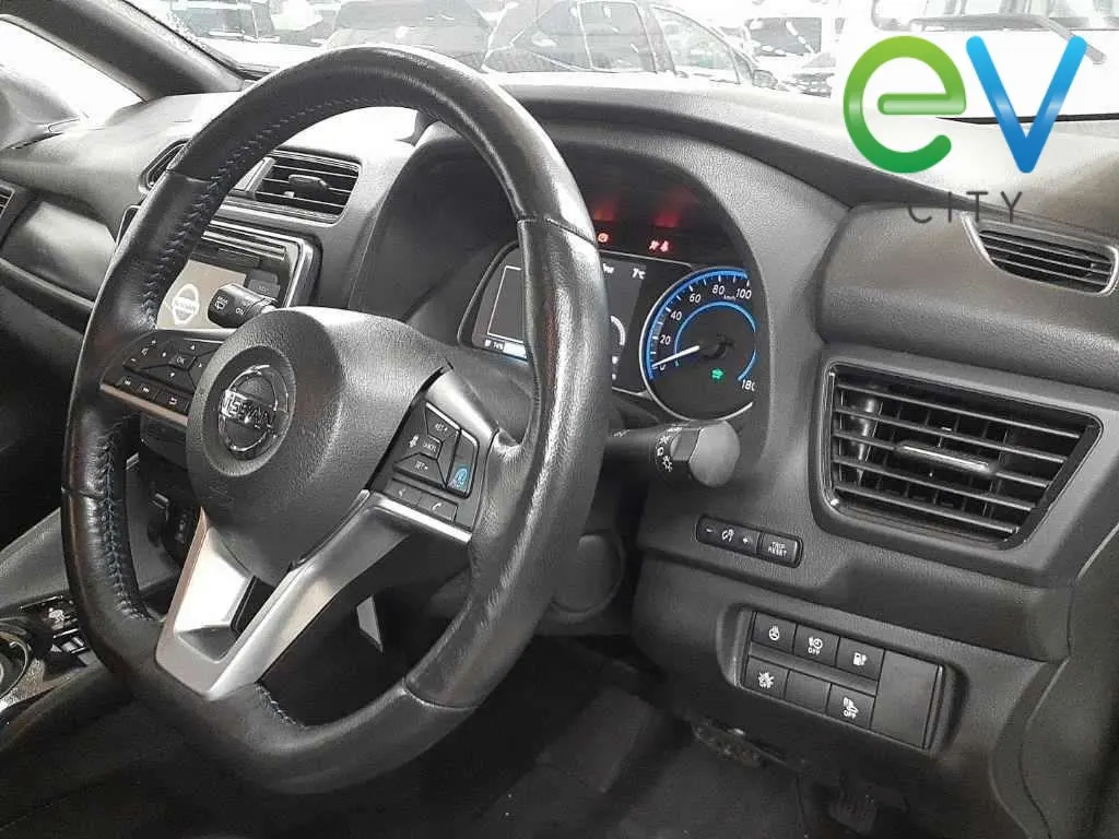 2020 Nissan Leaf X E+ (62kWh), photo 6