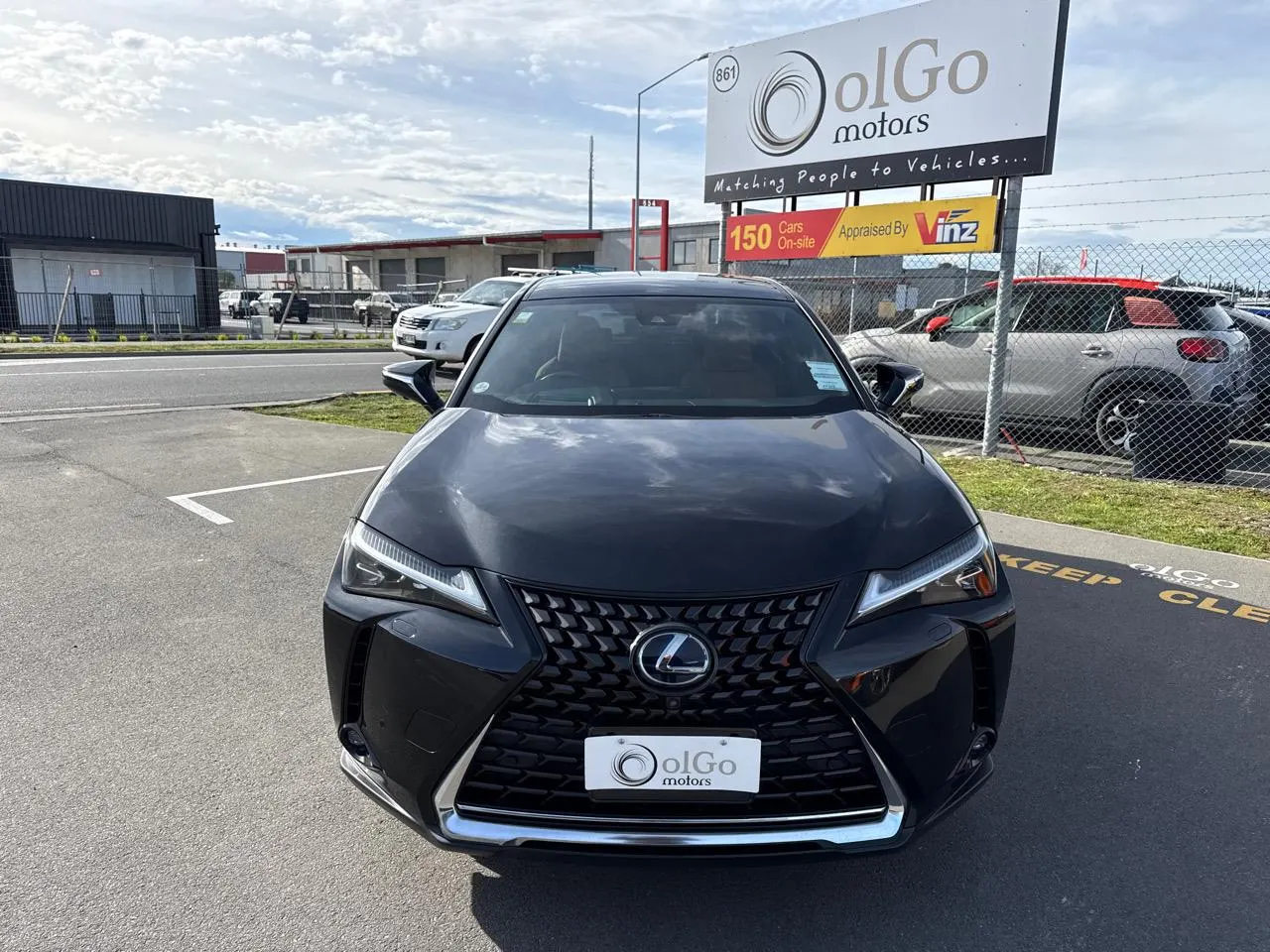 2021 Lexus UX 300e Ver. C EV Heated Leather 360camera, photo 3