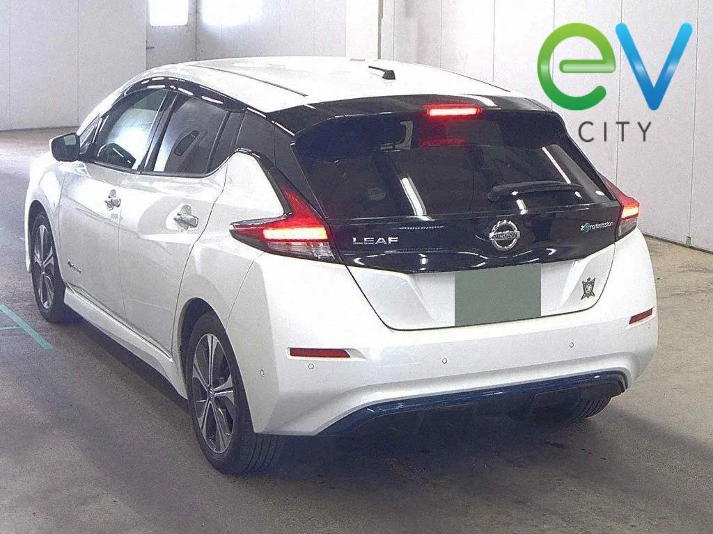 2017 Nissan Leaf G (40kWh) Pro Pilot, 360 Camera — photo 3