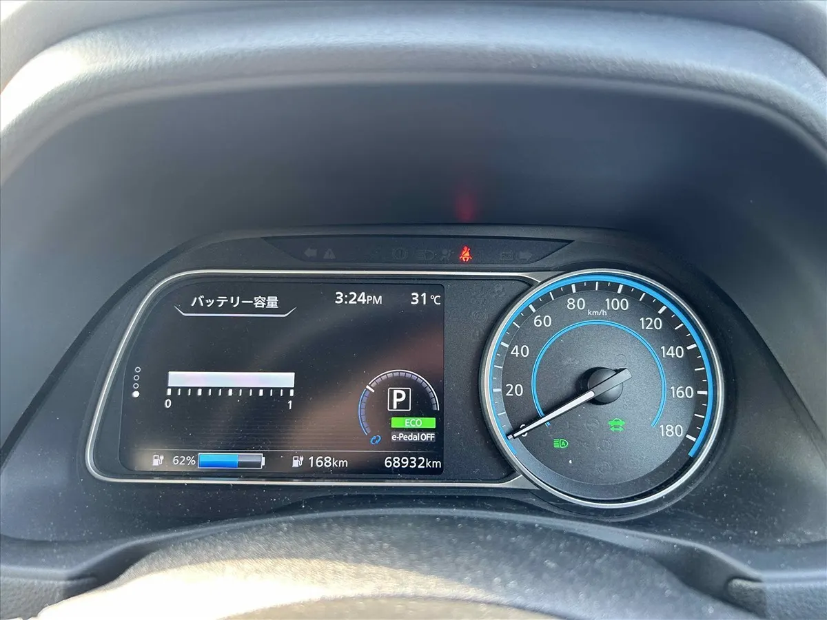 2022 Nissan Leaf X V Selection (40kWh) — photo 7