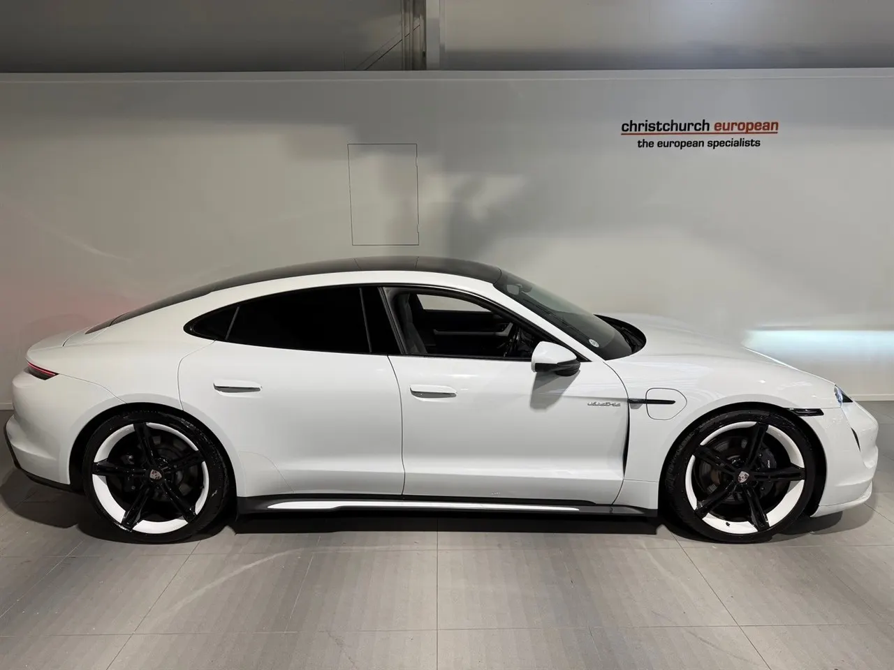 2021 Porsche Taycan Turbo Look — photo 5