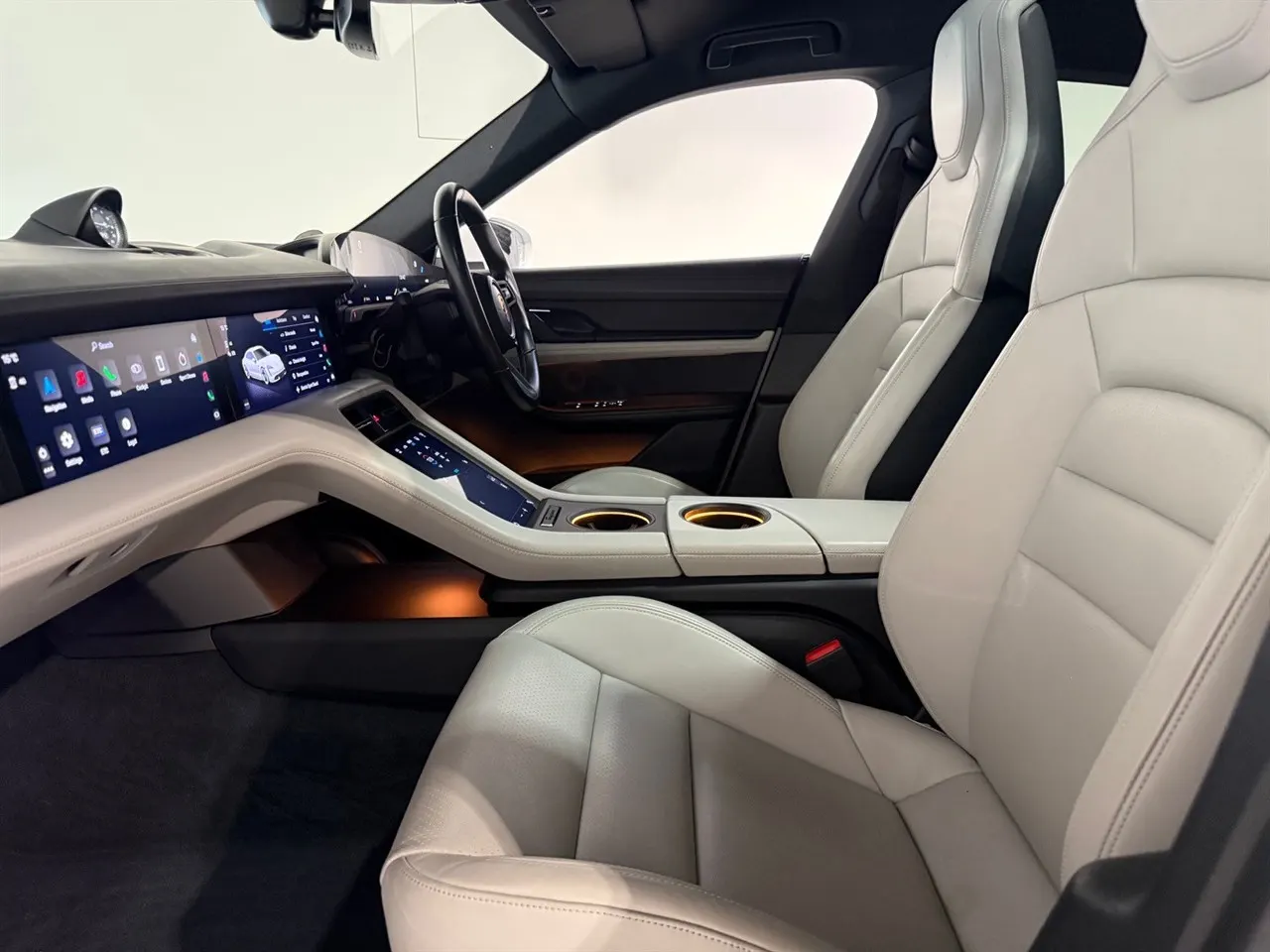 2021 Porsche Taycan Turbo Look — photo 7