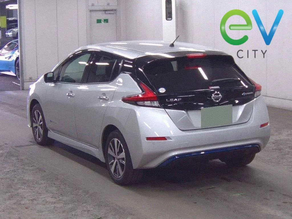 2020 Nissan Leaf e+ X (62kWh) With Pro Pilot & 360 Camera — photo 3