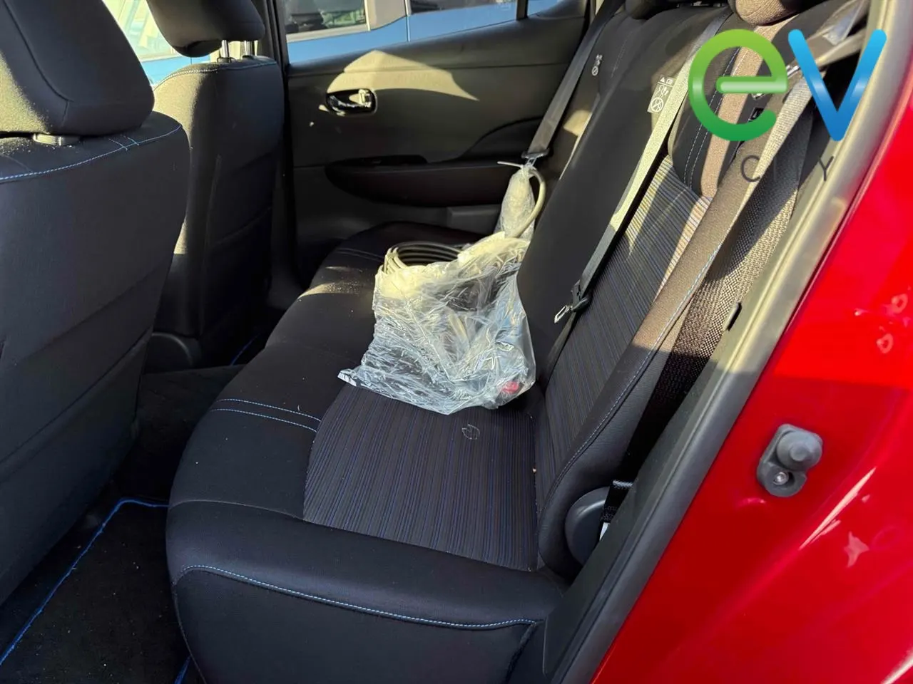 2021 Nissan Leaf X (40kWh) — photo 11