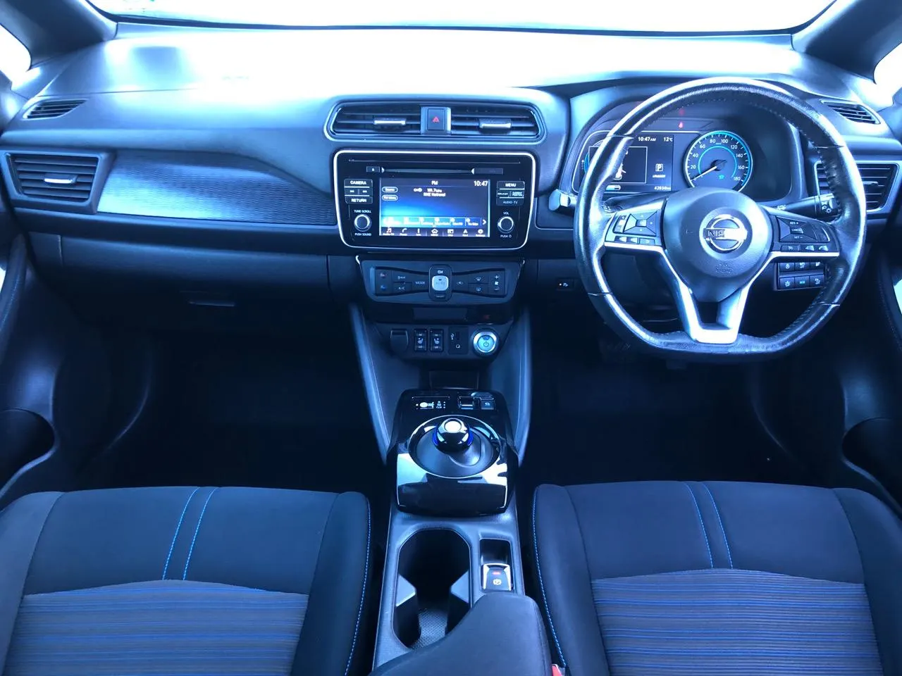 2018 Nissan Leaf X (40kWh) — photo 11