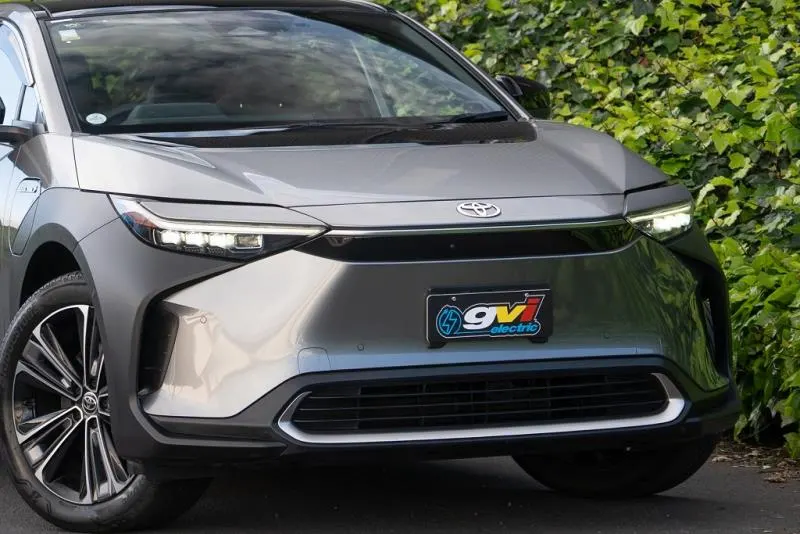 2023 Toyota BZ4X Z 4WD (71kWh) — photo 4