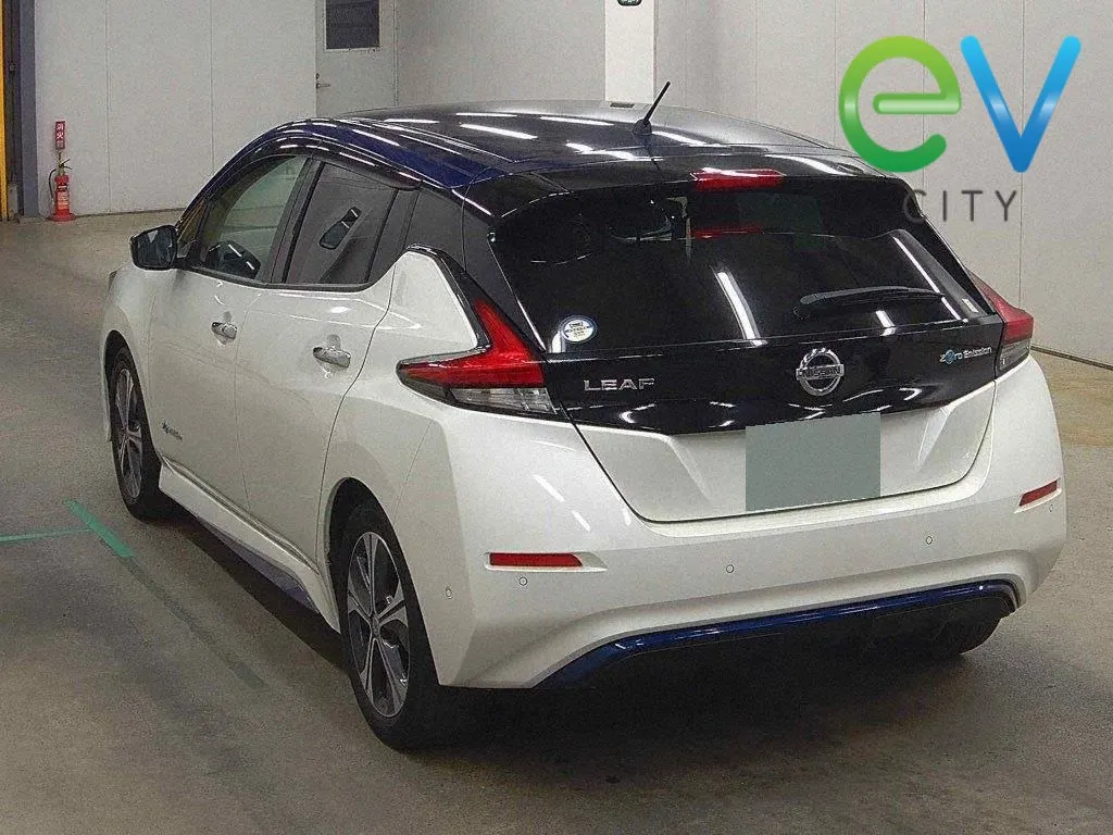 2018 Nissan Leaf G (40kWh) Pro Pilot, 360 Camera — photo 3