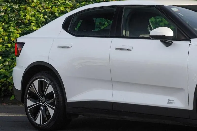 2022 Polestar 2 SRSM 69kWh — photo 4