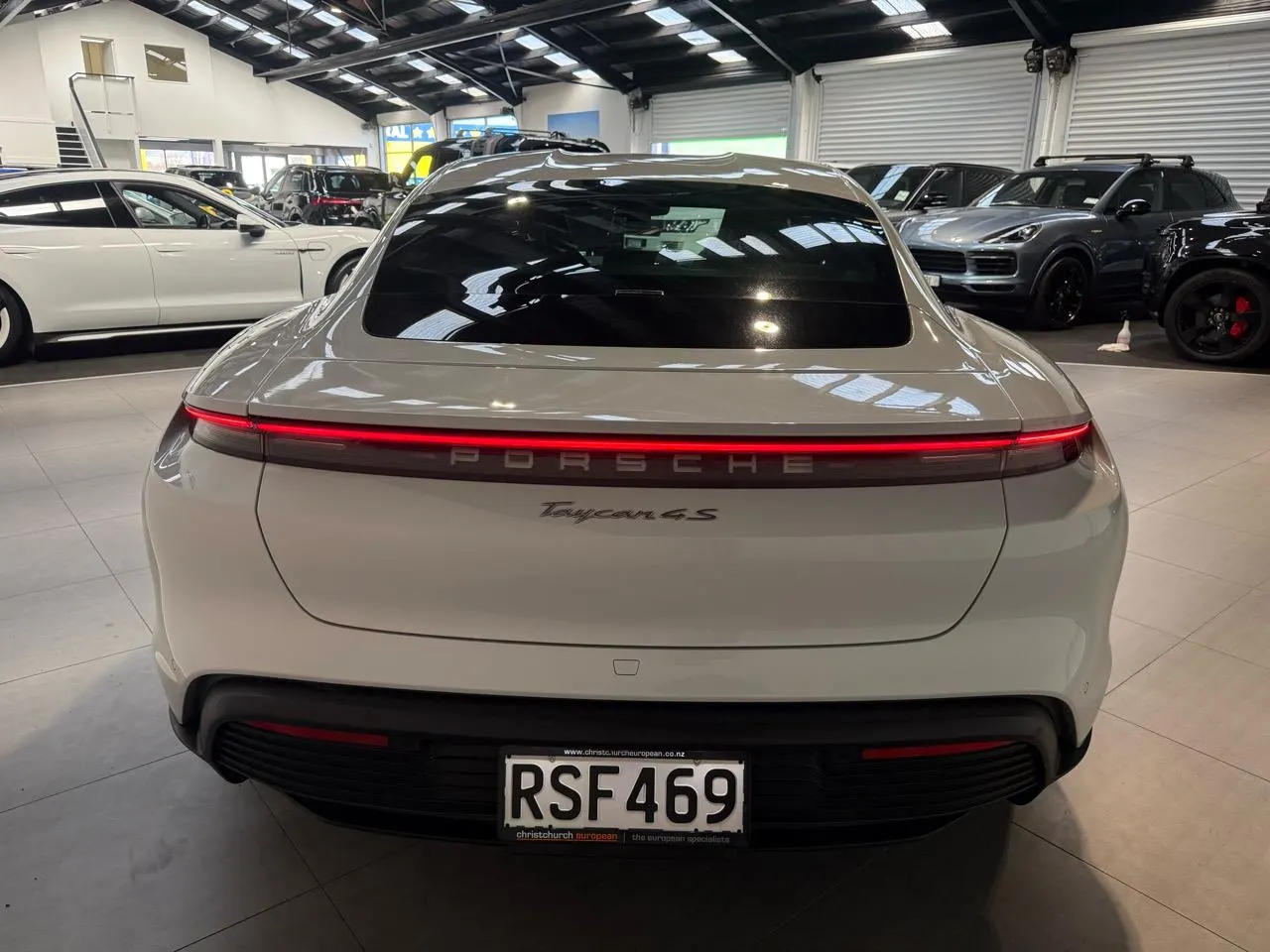 2021 Porsche Taycan 4S — photo 5