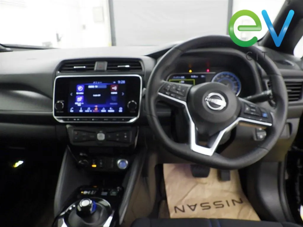 2021 Nissan LEAF X E+ 62kWh With Pro Pilot & 360 Camera — photo 6