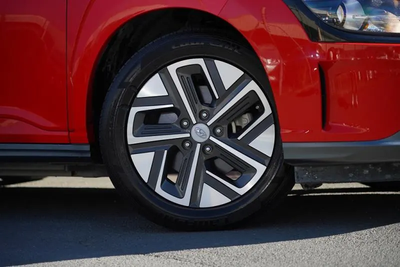 2021 Hyundai Kona EV (64kWh) — photo 7