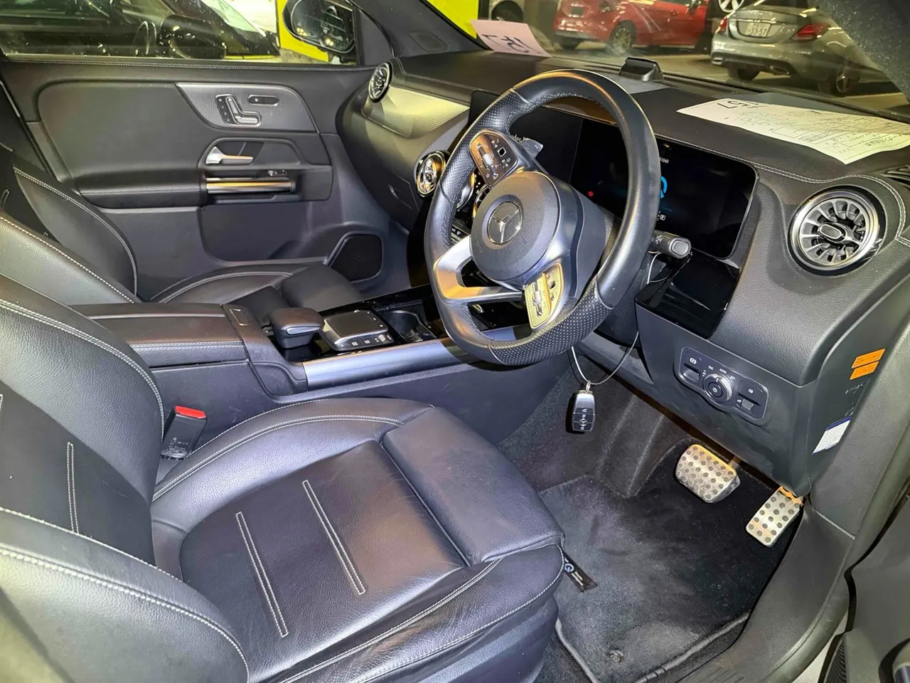 2021 Mercedes-Benz EQA 250 AMG Line Night Edition — photo 5