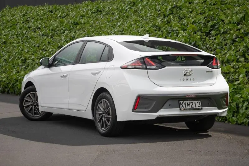 2021 Hyundai Ioniq EV (38kWh), photo 8