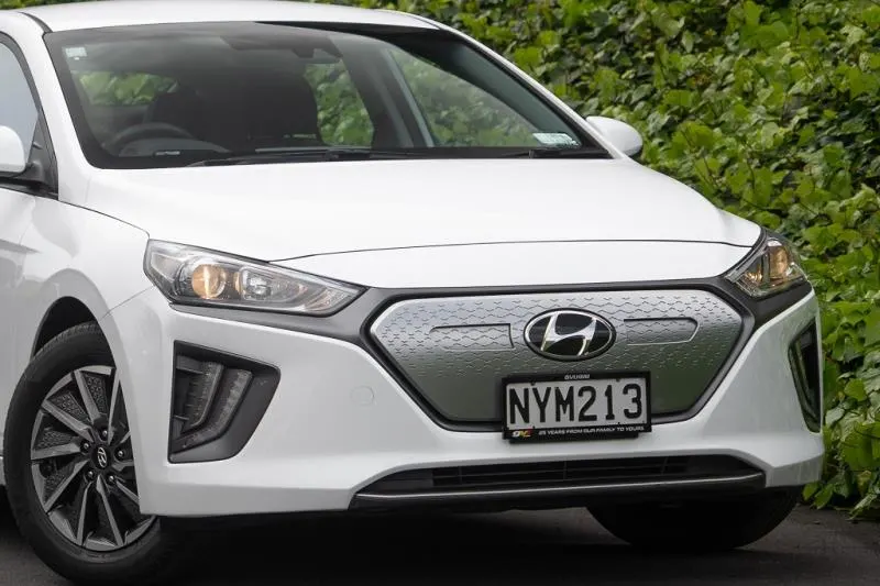 2021 Hyundai Ioniq EV (38kWh), photo 3