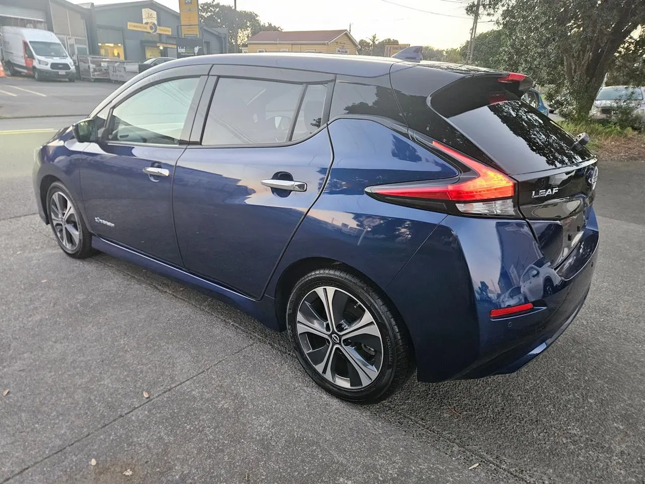 2022 Nissan Leaf 40X (40kWh) — photo 5