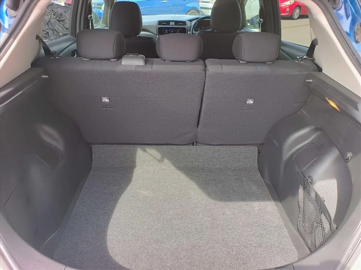 2021 Nissan Leaf e+ X (62kWh), photo 12