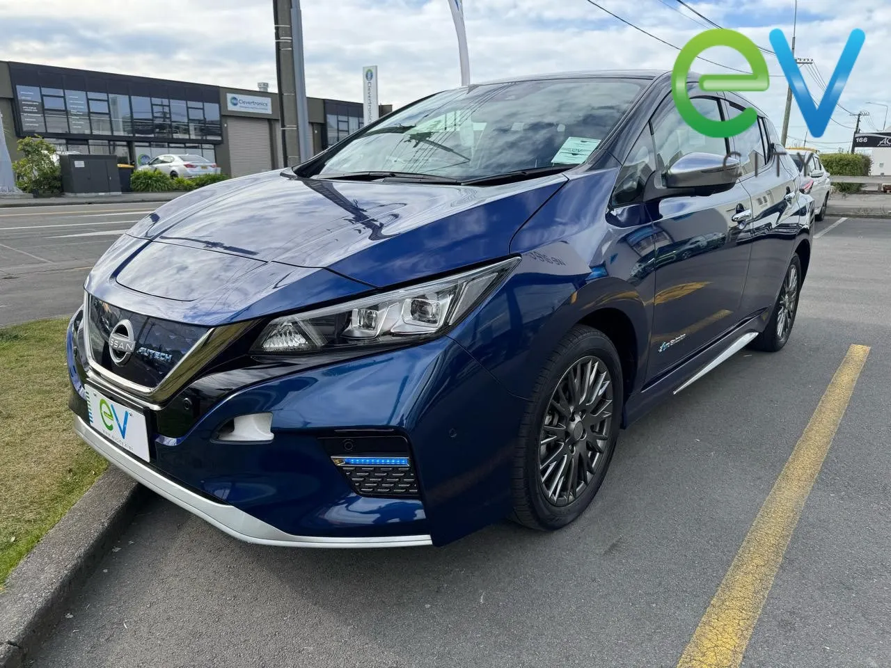 2022 Nissan LEAF E+62kWh AUTECH — photo 7