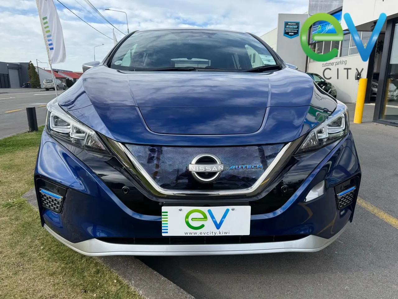 2022 Nissan LEAF E+62kWh AUTECH — photo 8