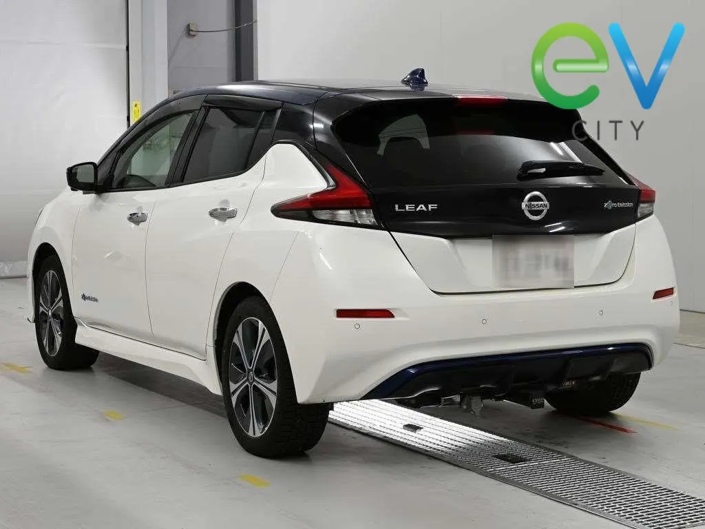 2021 Nissan Leaf e+ X (62kWh) With Pro Pilot & 360 Camera, photo 3