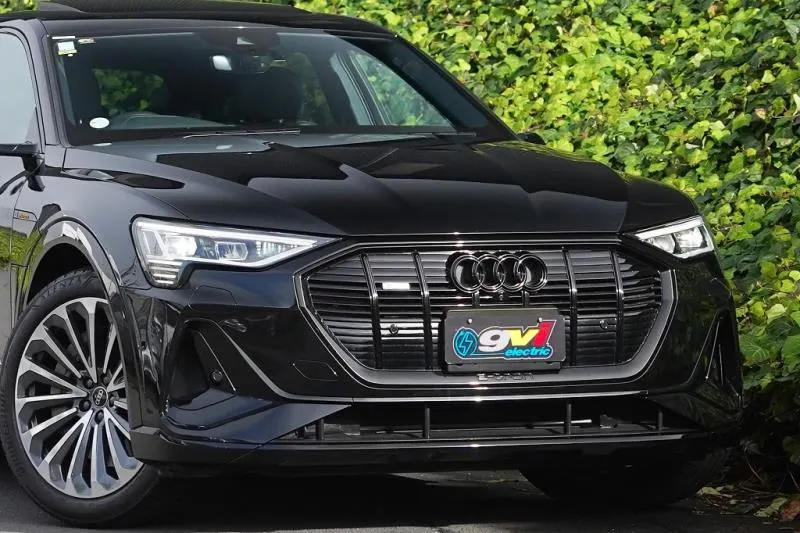 2022 Audi e-tron Sportback S Line Quattro (71kWh), photo 3