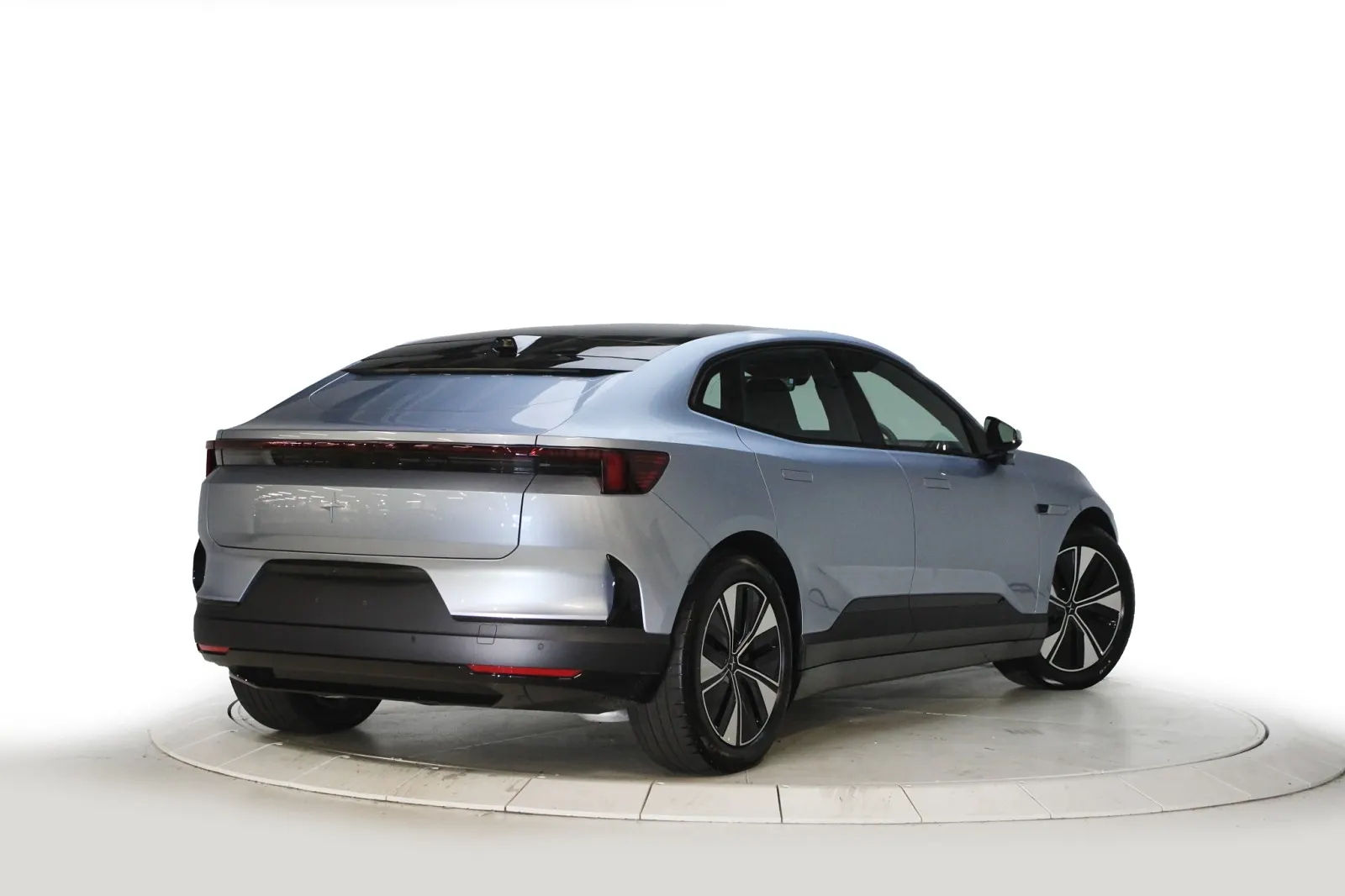 2026 Polestar 4 Long Range Dual Motor Base, photo 2