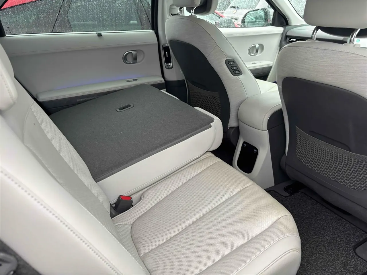 2022 Hyundai Ioniq 5 Lounge Low KMs EV, photo 4
