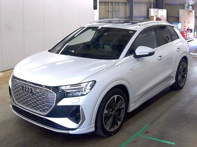 2023 Audi Q4 e-tron S Line (82kWh) — photo 3