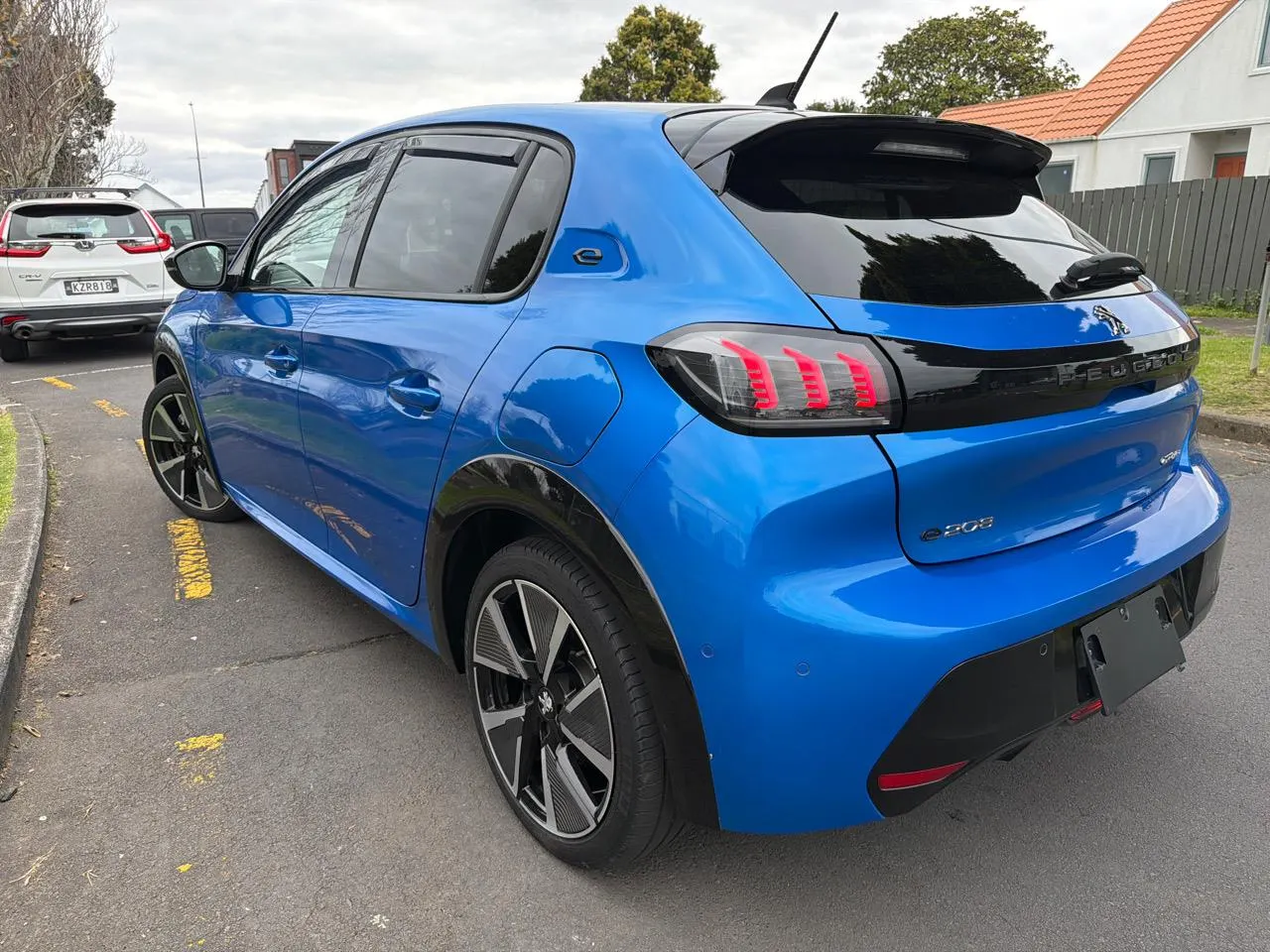 2021 Peugeot e-208 GT-Line (50kWh) — photo 6