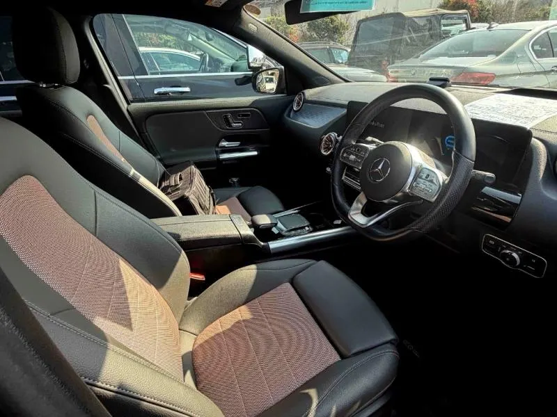 2022 Mercedes Benz EQA 250 (66kWh) — photo 3