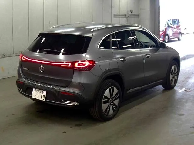 2022 Mercedes Benz EQA 250 (66kWh) — photo 11
