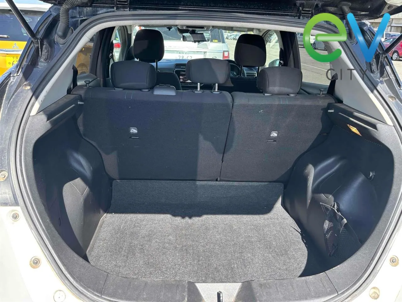 2020 Nissan Leaf X (40kWh) — photo 13