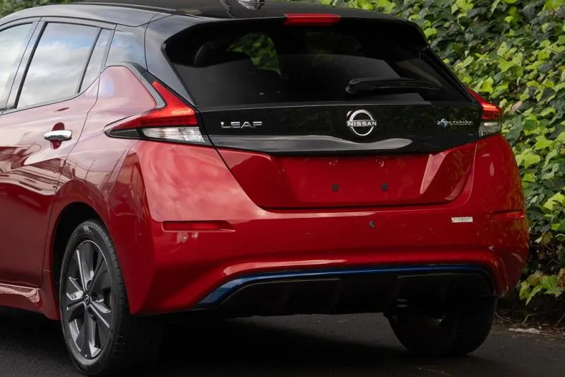 2021 Nissan Leaf e+ Urban Chrome X (62kWh) — photo 4