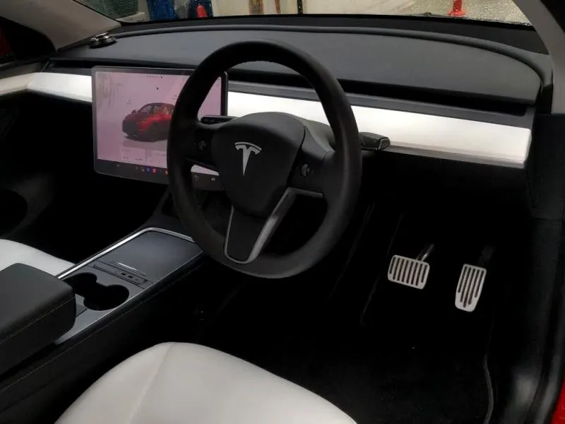 2022 Tesla Model Y RWD (60kWh) — photo 6