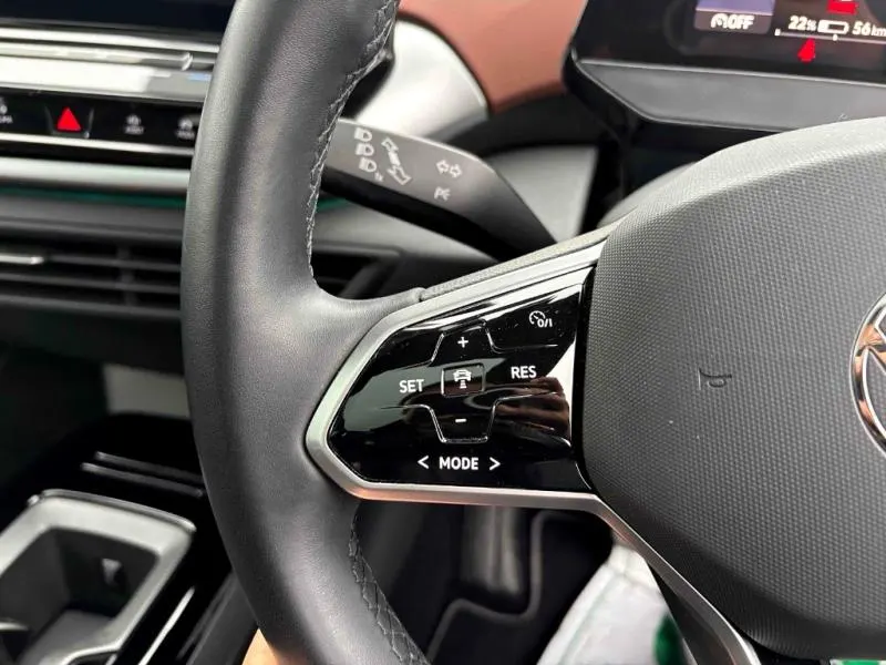 2023 Volkswagen ID.4 Pro (82kWh) — photo 5