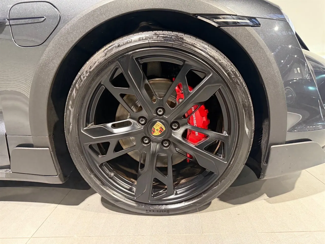 2021 Porsche Taycan 4S Sport Turismo Wagon (93kWh) — photo 6